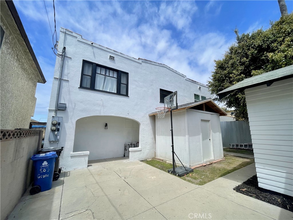 1209 S Grand Avenue 1211