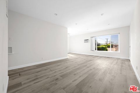 Photo of 8336 Blackburn Avenue #Unit 7, Los Angeles, CA 90048 (MLS # 26650797)