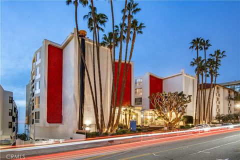 Photo of 565 Esplanade #202, Redondo Beach, CA 90277 (MLS # PV26022822)