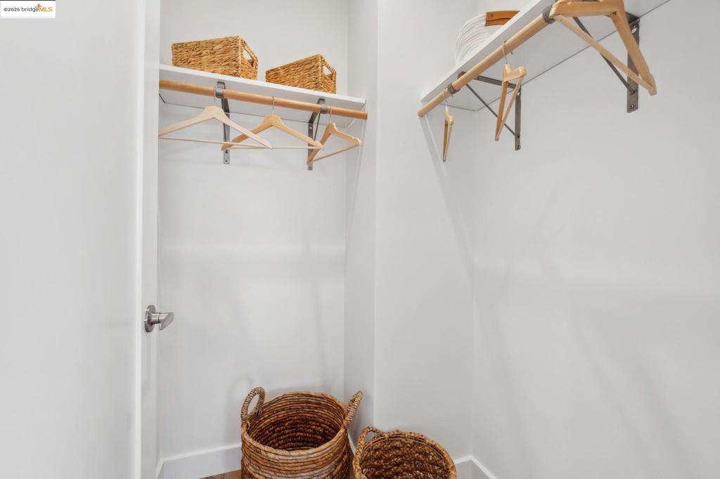 BERKELEY BORDER - Residential