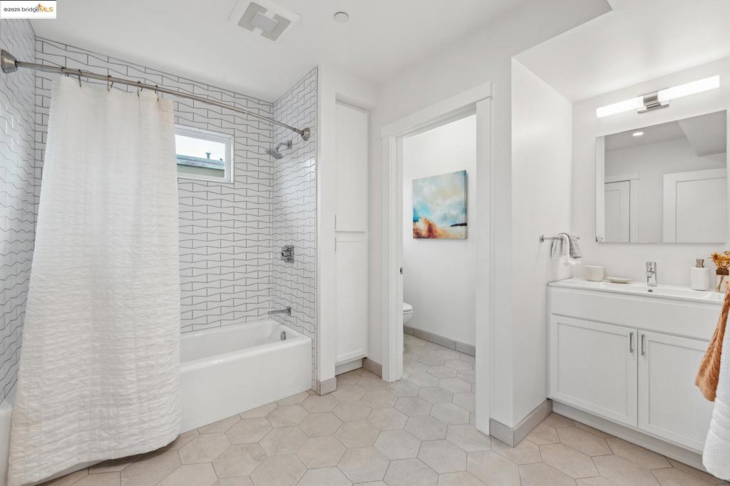 BERKELEY BORDER - Residential