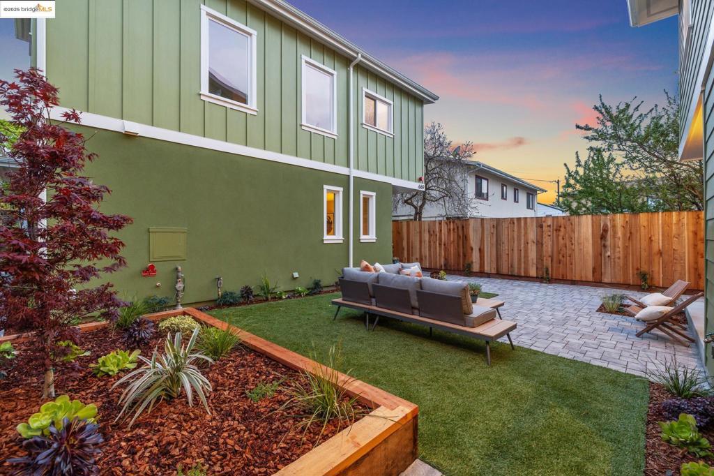 BERKELEY BORDER - Residential