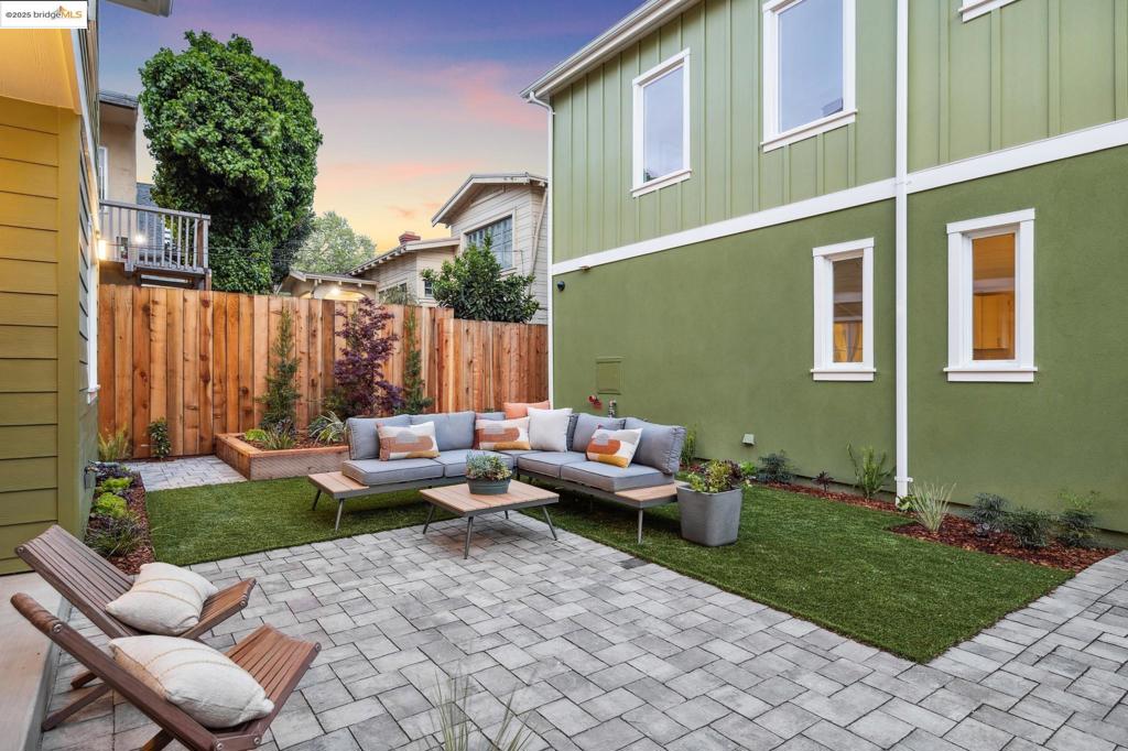 BERKELEY BORDER - Residential