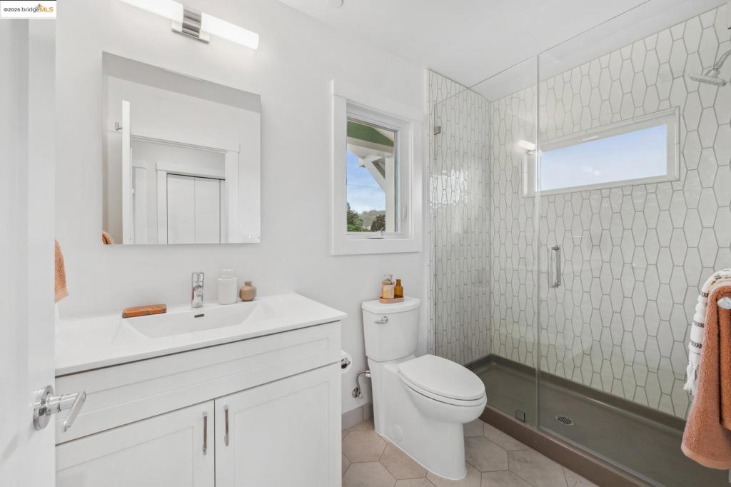 BERKELEY BORDER - Residential