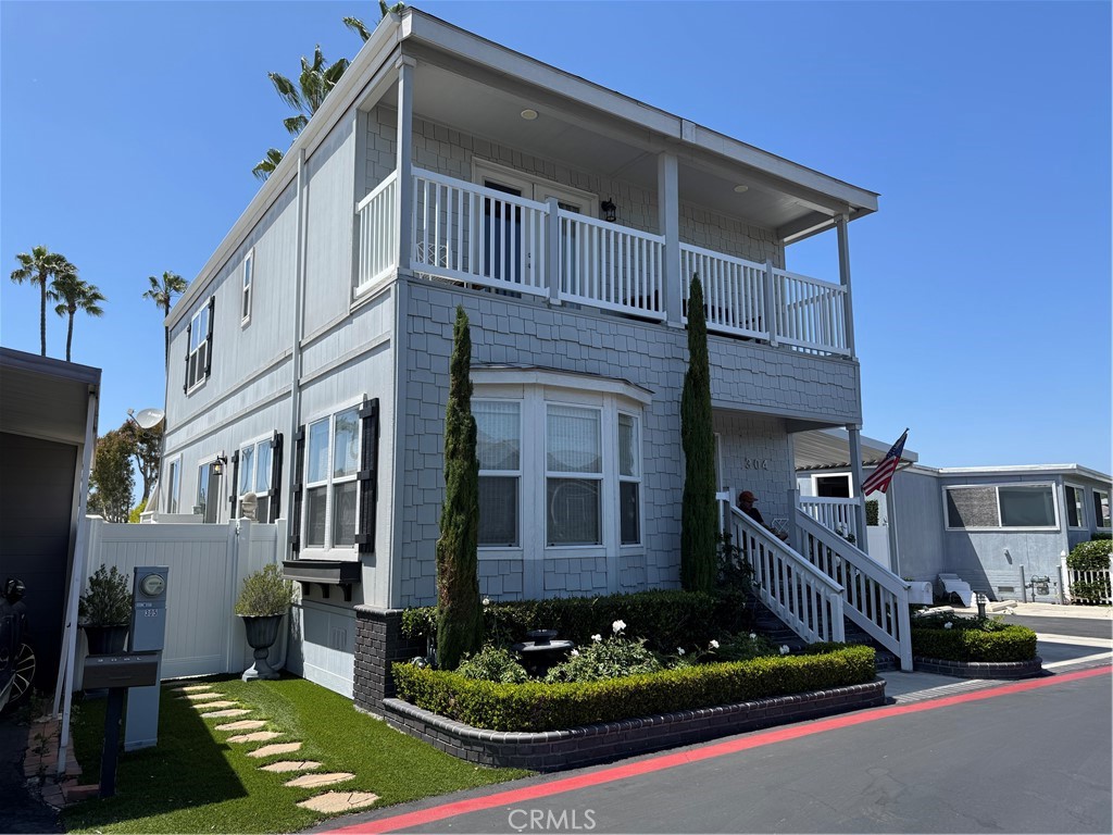 304 Lexington Circle