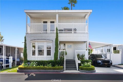 Photo of 304 Lexington Circle, Newport Beach, CA 92660 (MLS # OC25145435) Photo of 304 Lexington Circle, Newport Beach, CA 92660 (MLS # OC25145435)