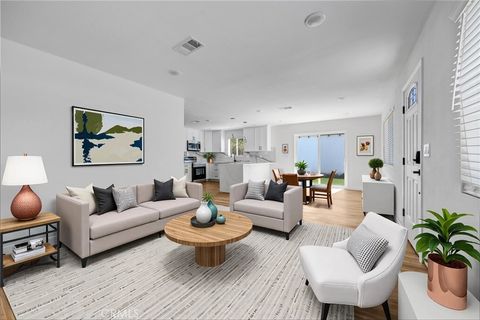 Photo of 13831 Bessemer, Valley Glen, CA 91401 (MLS # SR26064174)