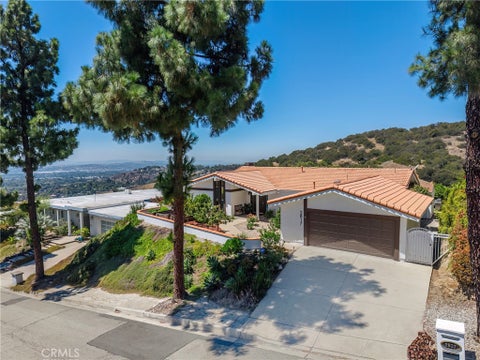 Photo of 2817 N Mountain Avenue, Claremont, CA 91711 (MLS # OC26231207)
