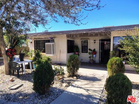 Photo of 8178 Kingston Avenue, Hesperia, CA 92345 (MLS # 25625931)