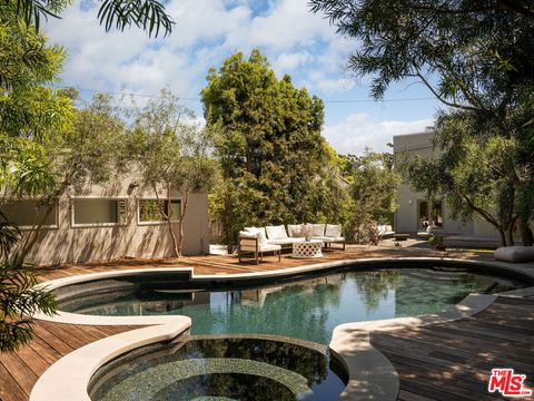 131 S Arden Boulevard Los Angeles CA 90004
