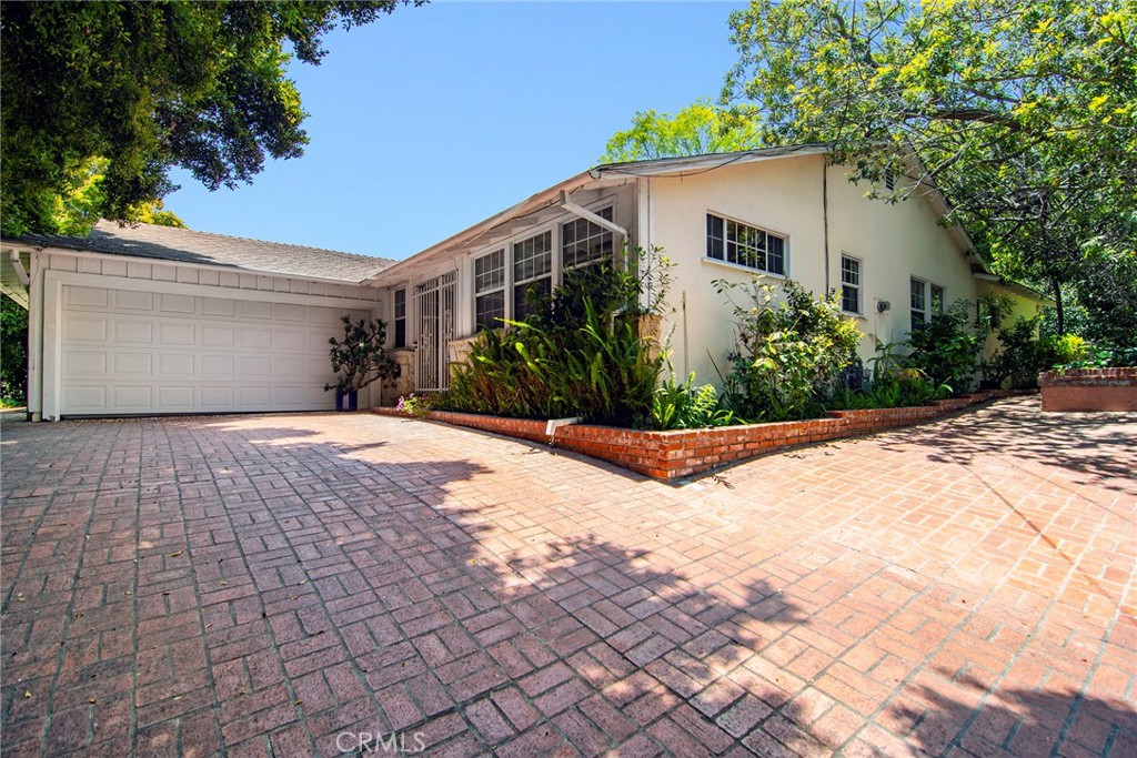 2363 coldwater canyon drive