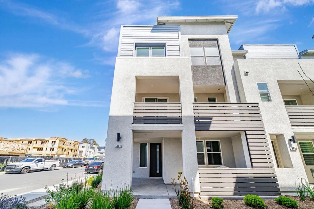 5001 Seashell Terrace