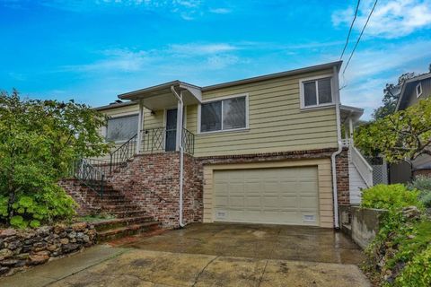 Photo of 14 Belle Avenue, San Rafael, CA 94901 (MLS # ML82026426) Photo of 14 Belle Avenue, San Rafael, CA 94901 (MLS # ML82026426)