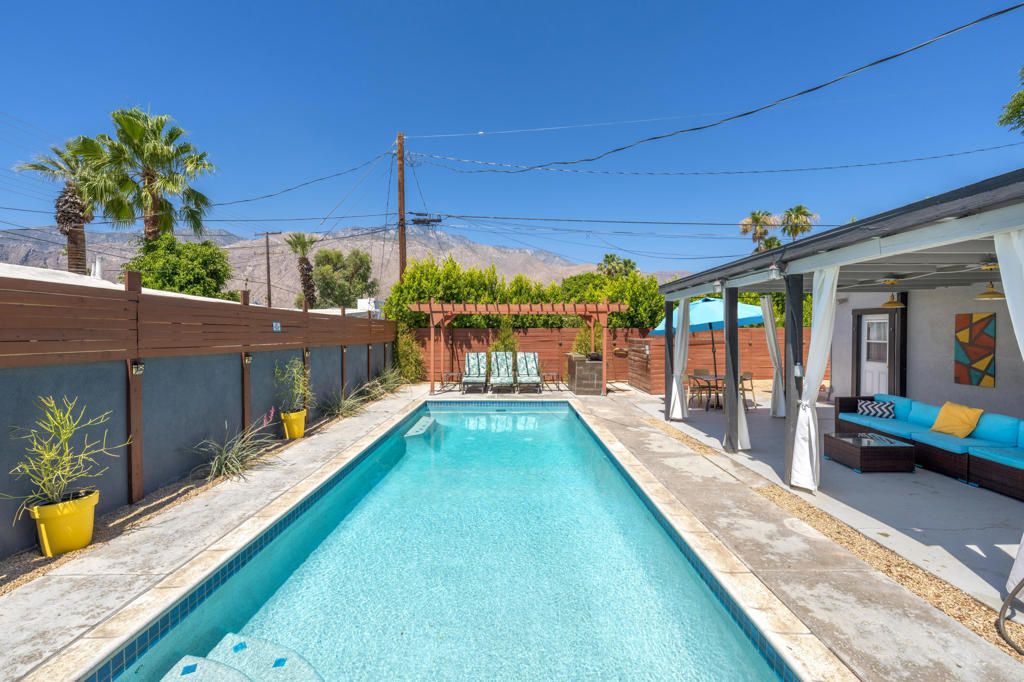 Photo of 515 N Calle Marcus, Palm Springs, CA 92262 (MLS # 219137403DA)