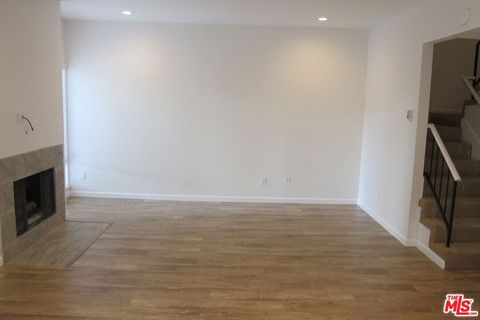 Tiny photo for 2909 Arizona Avenue #16, Santa Monica, CA 90404 (MLS # 26645015)