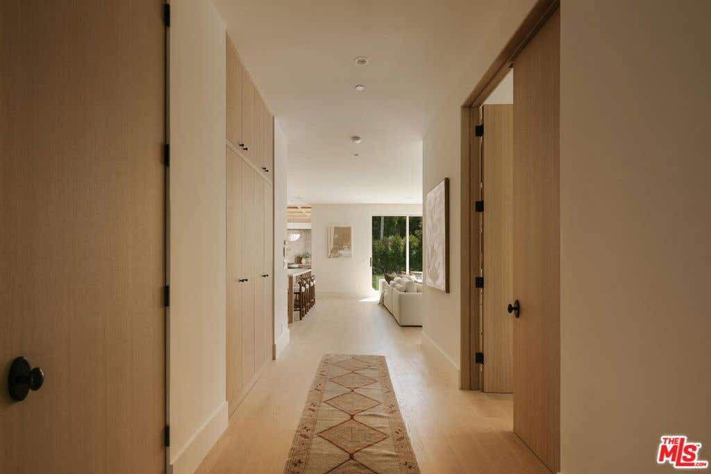 Photo of 4534 Ethel Avenue, Studio City, CA 91604 (MLS # 26863467)