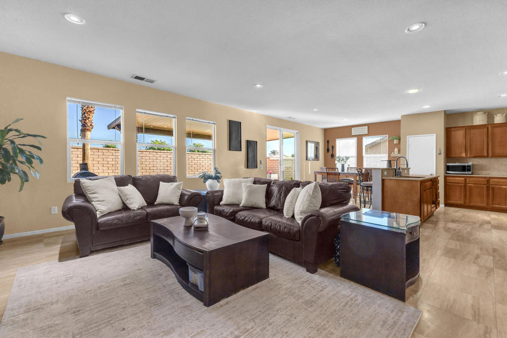 Foxstone - Residential