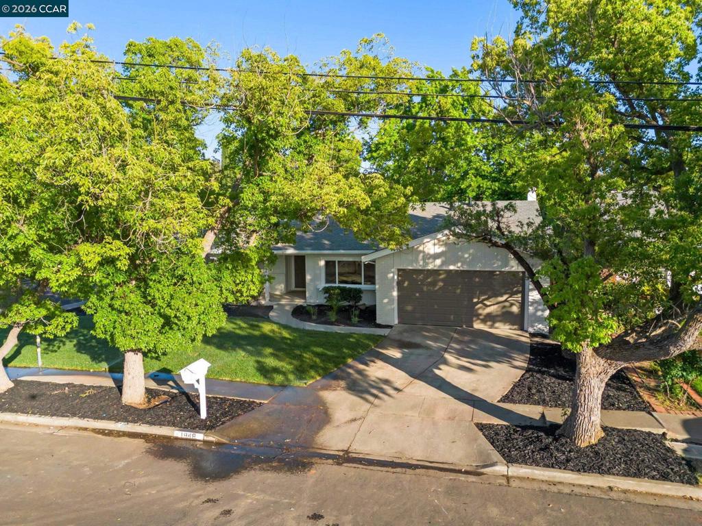 1948 Risdon Rd
