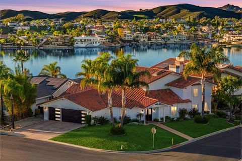 29795 Eagle Point Drive Canyon Lake CA 92587