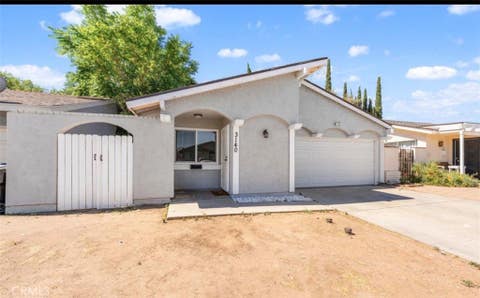 Photo of 3140 E Avenue Q15, Palmdale, CA 93550 (MLS # DW26158256)
