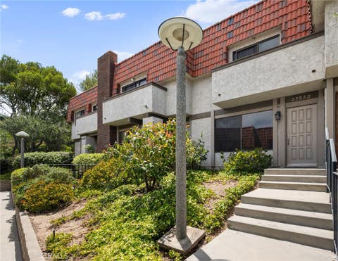 Photo of 27932 Ridgebrook Court, Rancho Palos Verdes, CA 90275 (MLS # PV26142917)