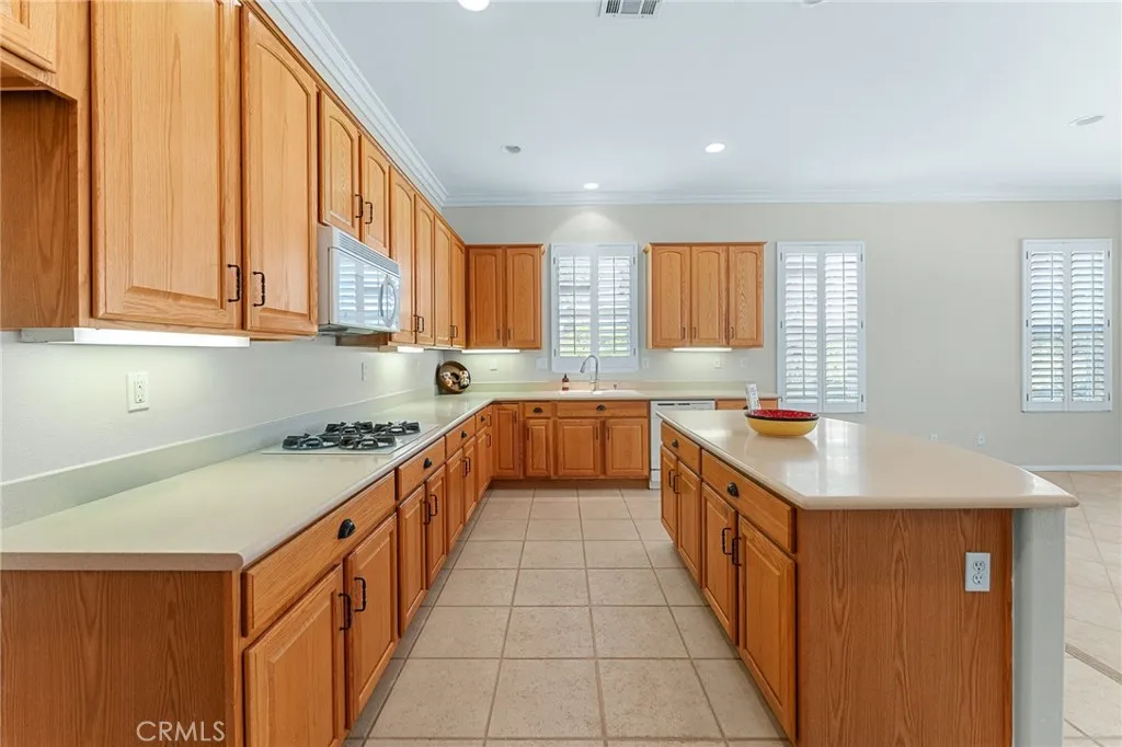 Banning, California 92220, United States, 2 Bedrooms Bedrooms, ,3 BathroomsBathrooms,Residential,Active,12910