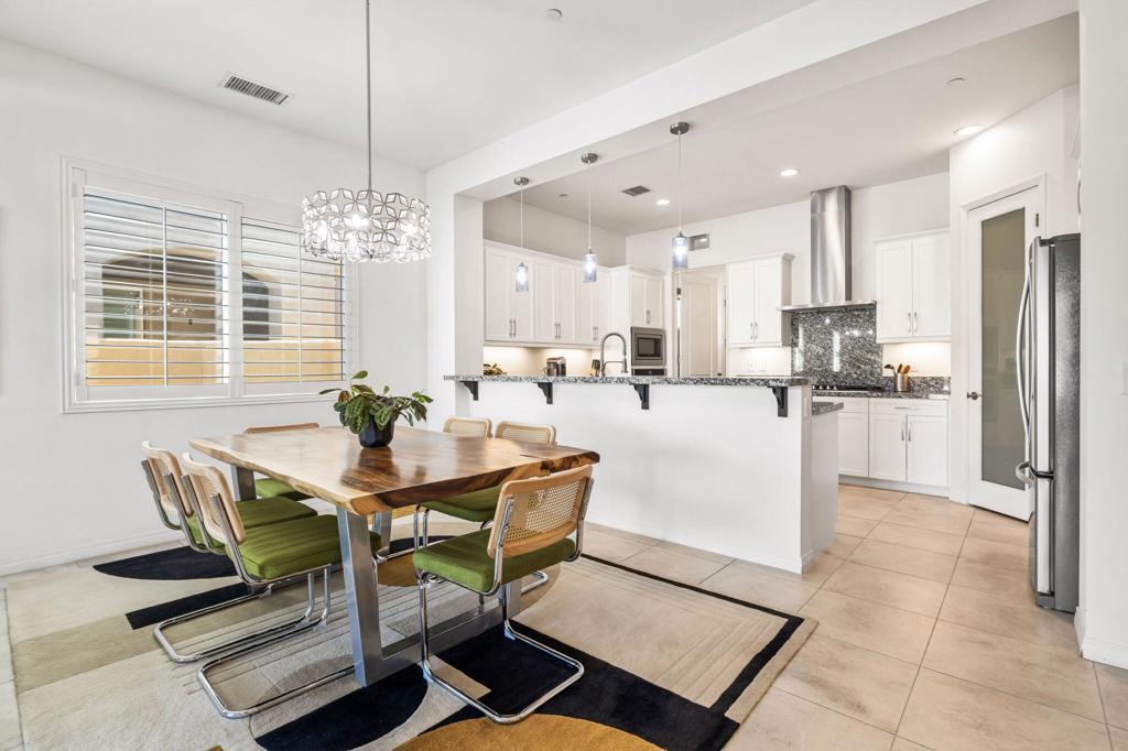 67332 Zuni Court