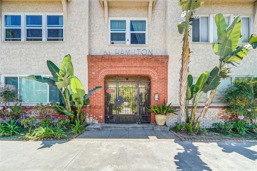 1616 E Ocean Boulevard 6