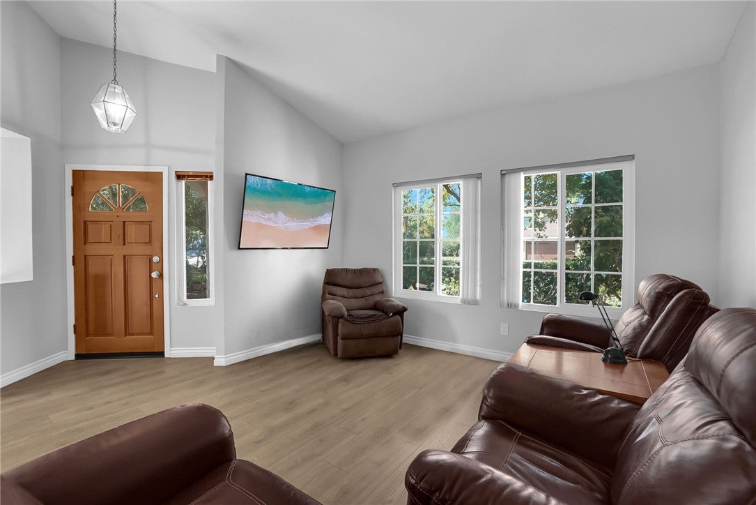 5911 Rio Valle