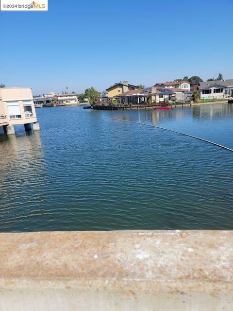 Photo of 610 Grand, Alameda, CA 94501 (MLS # 41067550)