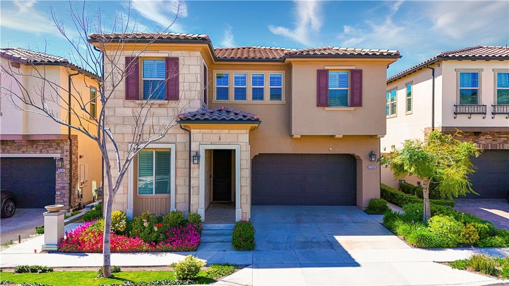 2168 Aliso Peak