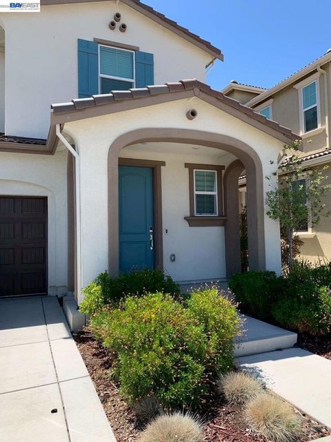 Photo of 7149 Diamond Ave AVE, Tracy, CA 95377 (MLS # 41138924)