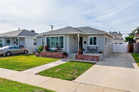 Photo of 5049 Adenmoor Avenue, Lakewood, CA 90713 (MLS # PW26085838)