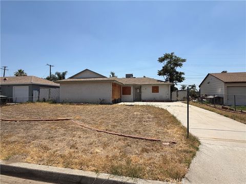Photo of 25875 Vine ST, San Bernardino, CA 92410 (MLS # CV26158608)