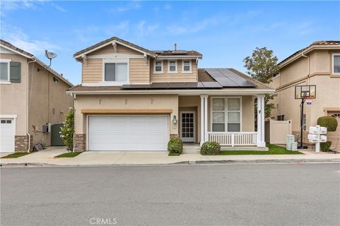 Photo of 27 Acorn Ridge Rdg, Rancho Santa Margarita, CA 92688 (MLS # OC26089791)