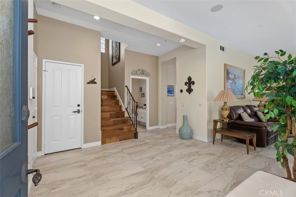 Hampton Hill (HAM) - Residential Lease