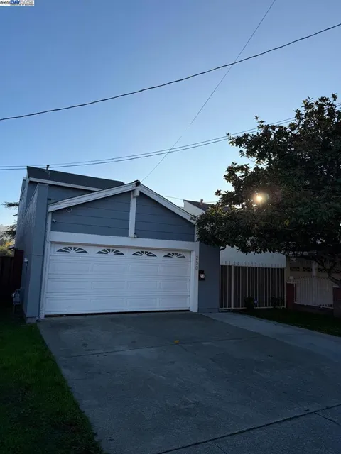 250 S 47Th St, Richmond, CA 94804 - MLS#: 41119109