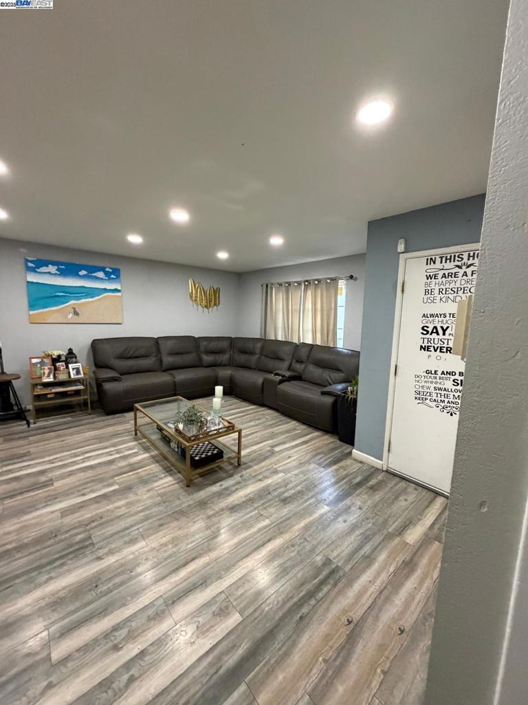 SOUTH RICHMOND - Residential