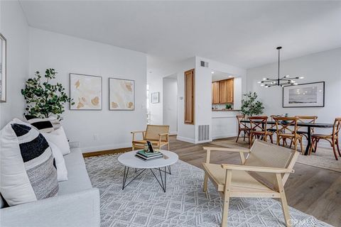 501 Herondo 18 Hermosa Beach CA 90254