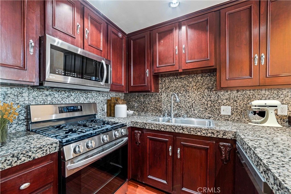 Properties 4 1940 N Highland Avenue 70