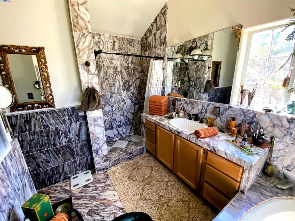 Not Listed - Residential