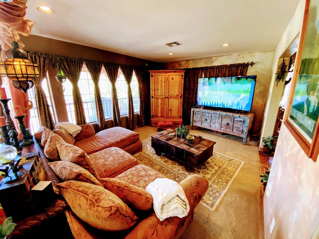 Not Listed - Residential