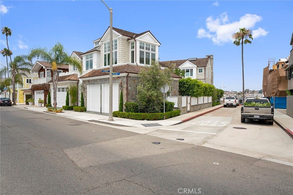 Photo of 1324 E Balboa Blvd, Newport Beach, CA 92661 (MLS # NP26044577)