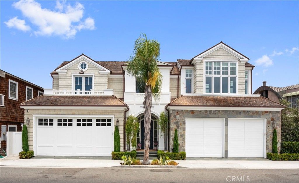 Photo of 1324 E Balboa Blvd, Newport Beach, CA 92661 (MLS # NP26044577)
