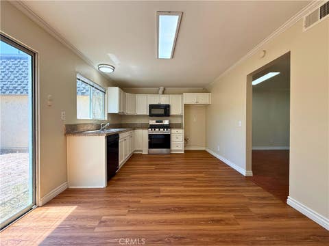 Photo of 6511 Wystone Avenue #4, Reseda, CA 91335 (MLS # SR26005732)