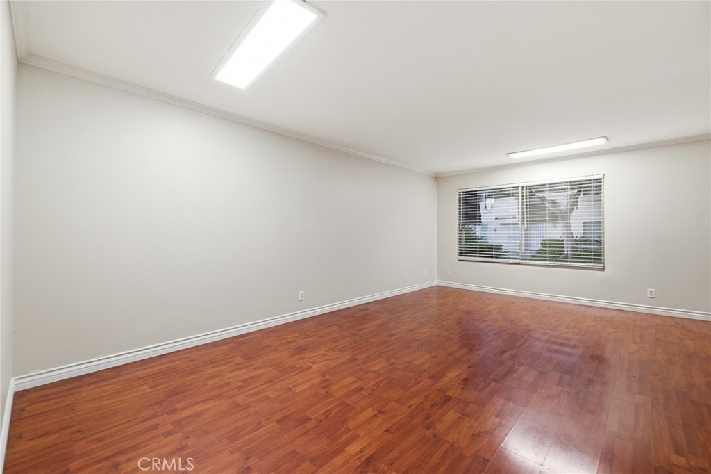 6511 Wystone Avenue 4