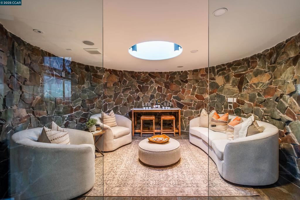 SPRINGHILL - Residential