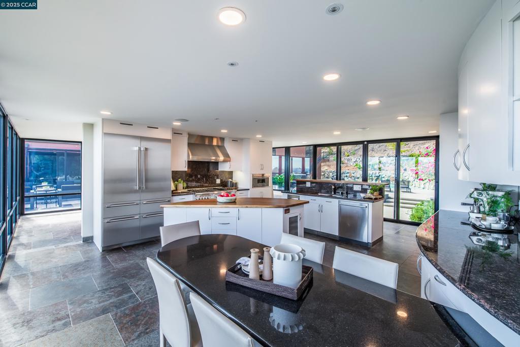 SPRINGHILL - Residential