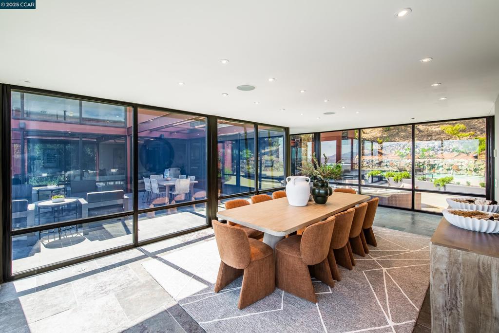 SPRINGHILL - Residential