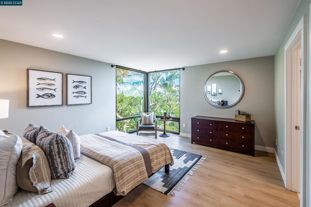 SPRINGHILL - Residential